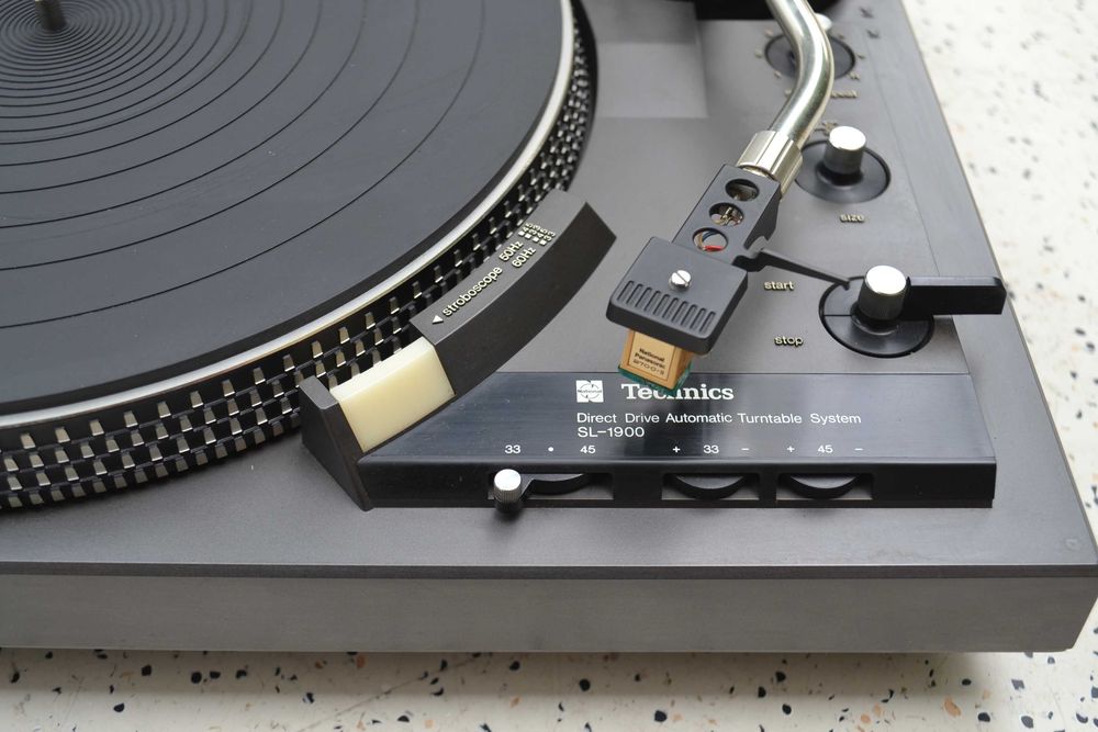 Pick up Technics SL 1900