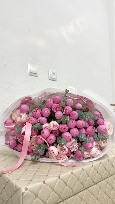 Букет кустовых роз