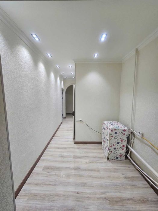 Продается Себзар 2/3/4 Ориентир метро Гафур Гулом   60м2