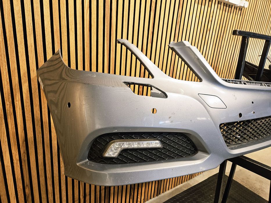 Mercedes E class 2008/2010 w212 AVANGARDE bara fata grila spoiler BF39