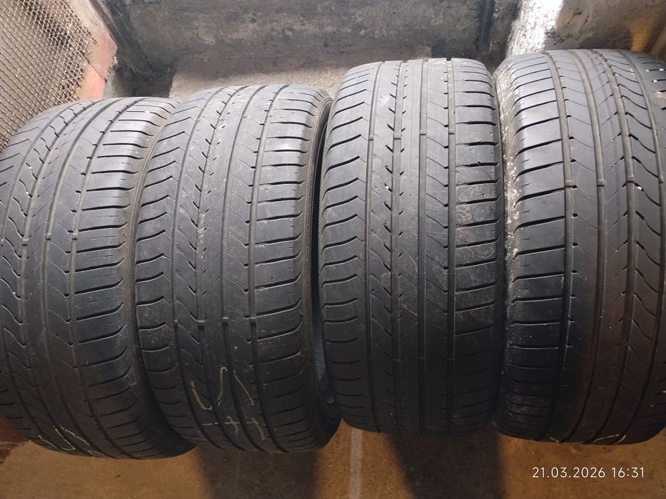 Vând cauciucuri de vara de 245/45/17