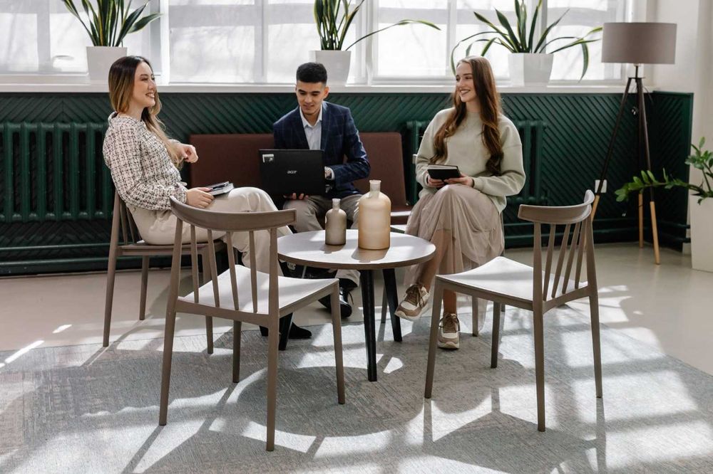 Стул пластиковый "Классик"