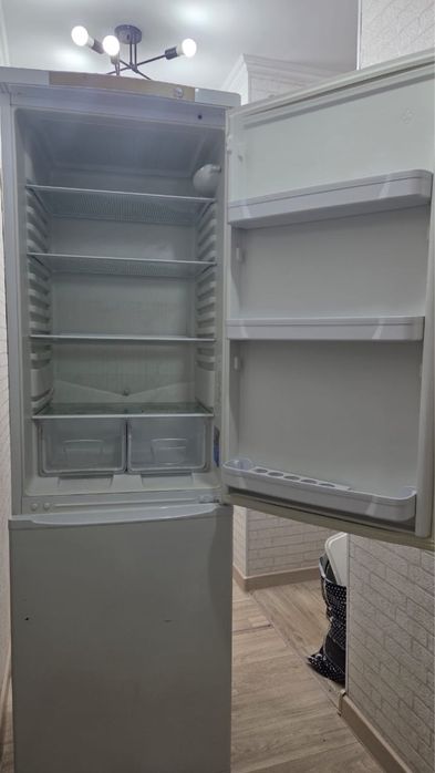 Холодильник индесит