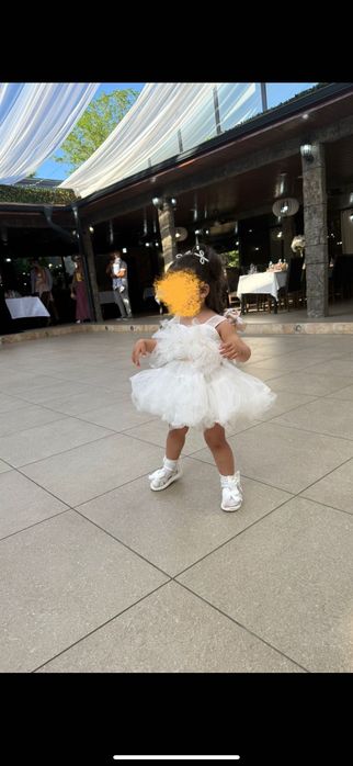 Бяла тюлена рокля- 92р-р SALZARRA