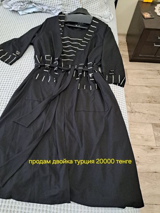 Продам платья новое