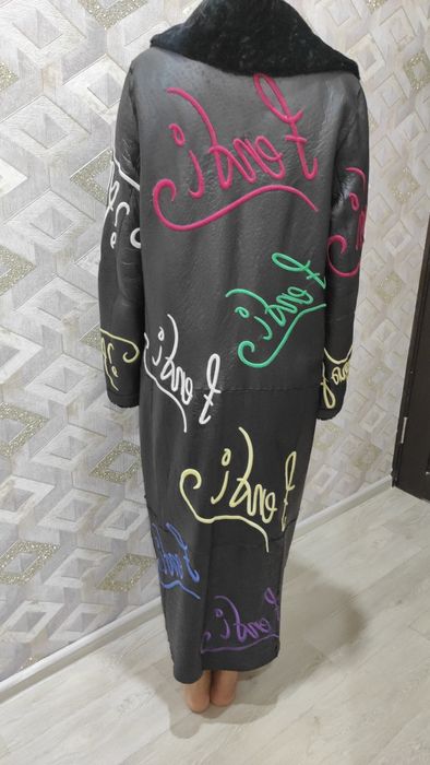 Продам дублёнку (двухсторонняя)