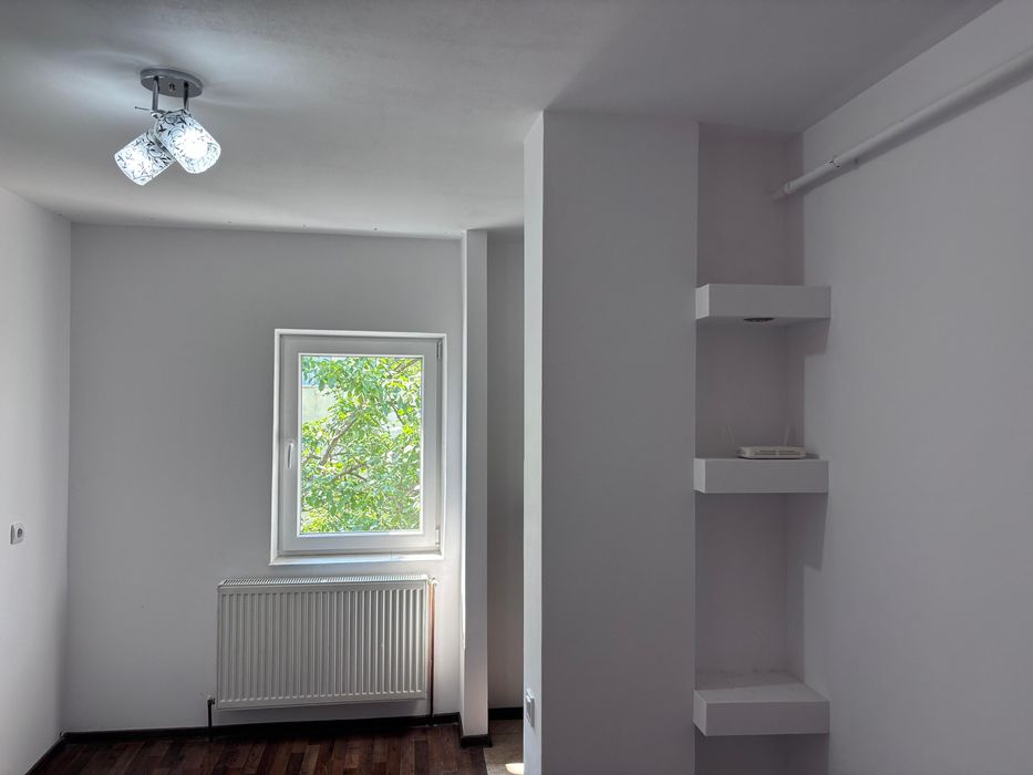 Apartament de închiriat zona Hotel Europa