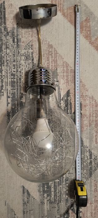 Pendule moderne in forma de bec