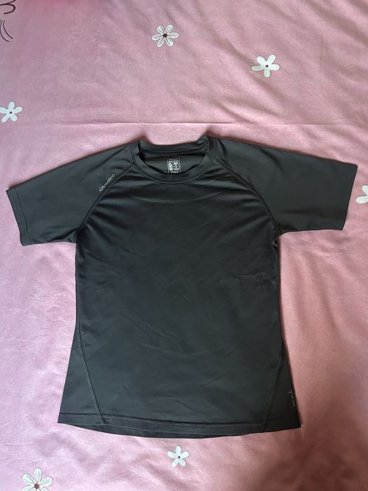 Tricou Quechua marime M, 134-140 cm