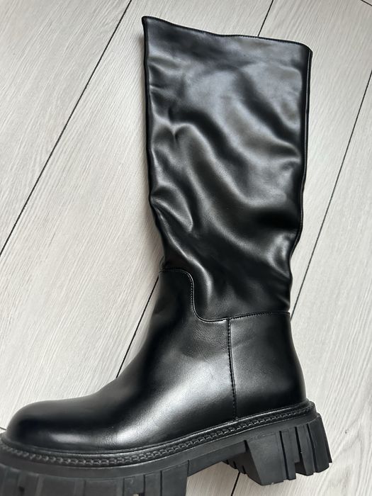 Продам обувь 39,40