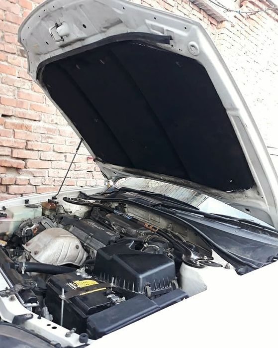 Утеплитель двигателя/шумоизоляция капота