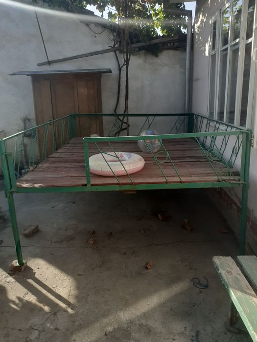 Продаётся топчан