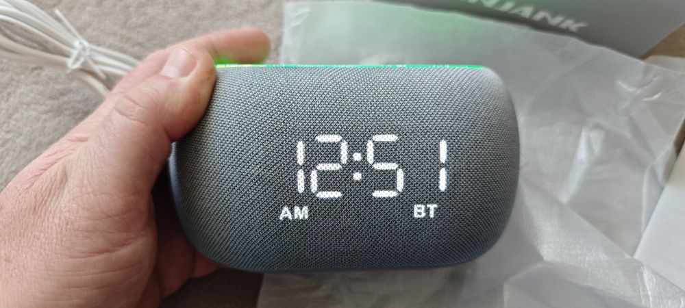 Ceas radio boxa bluetooth