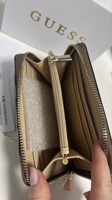 Guess  портмоне.
