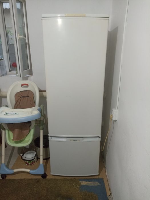 Холодильник бирюса