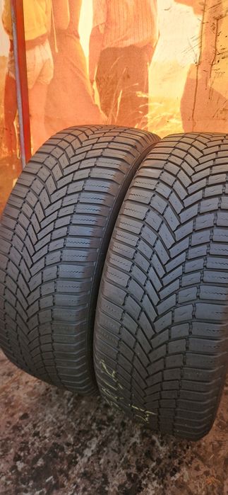 2 Anvelope Bridgestone 215 55 R17 M+S. Dot 2021