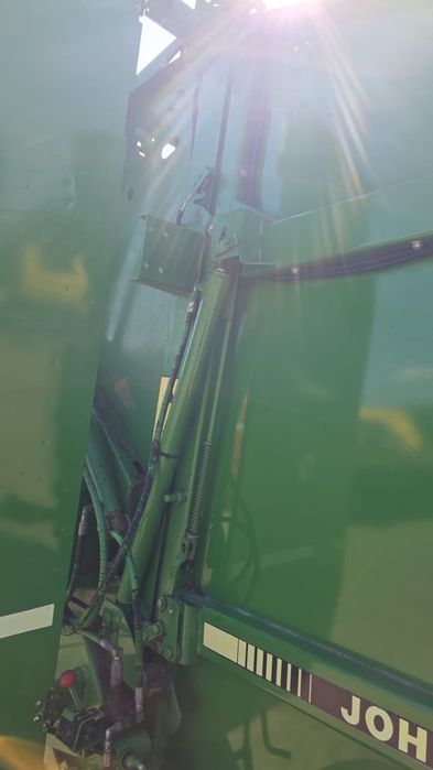 Пресс подборщик JOHN DEERE 550