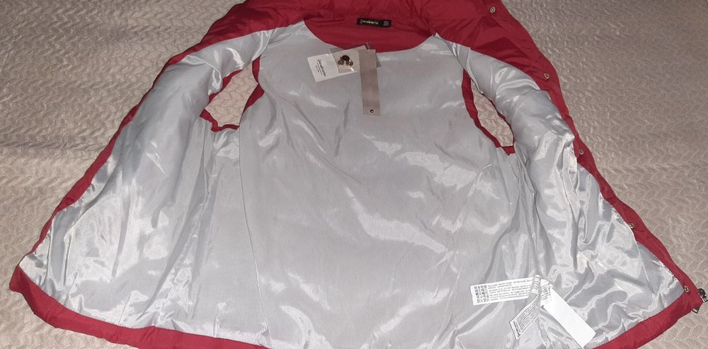 Vesta marimea M,Stradivarius, noua cu eticheta