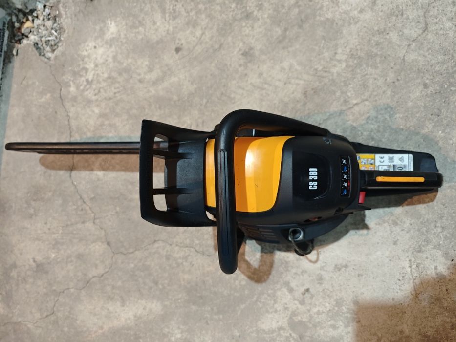 Бензинов трион Маклош за части