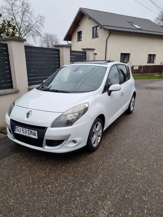 Vând Renault Scenic III înmatriculat euro 5