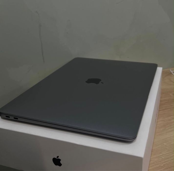 Apple MacBook Air 13