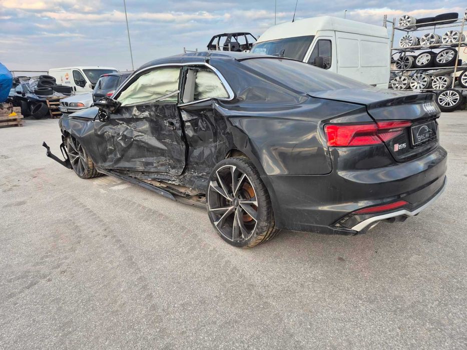 AUDI A5-на части