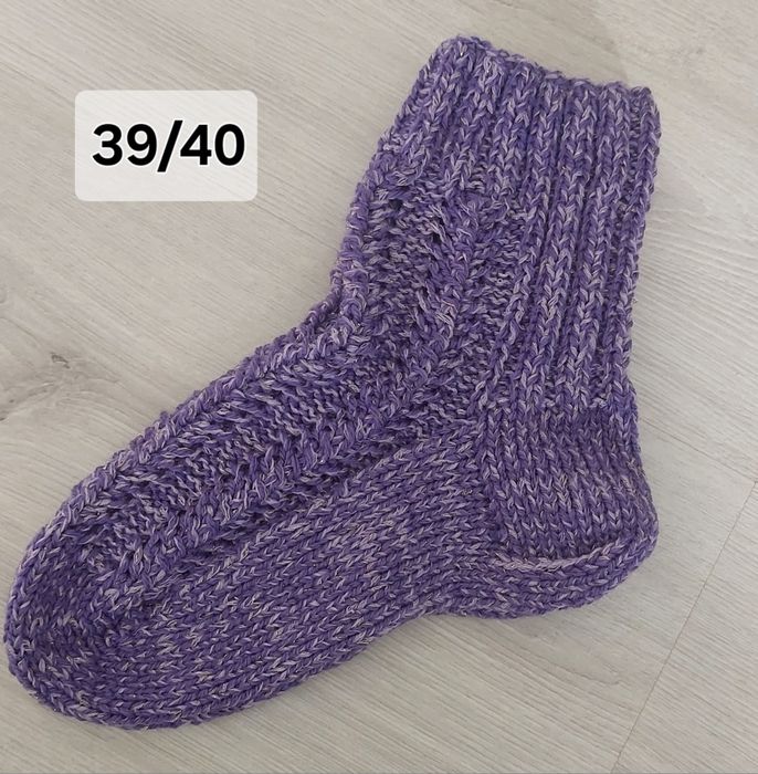 Șosete tricotate manual