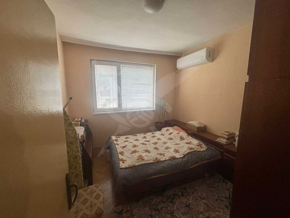 Просторен тристаен апартамент в Кючук Париж 98774