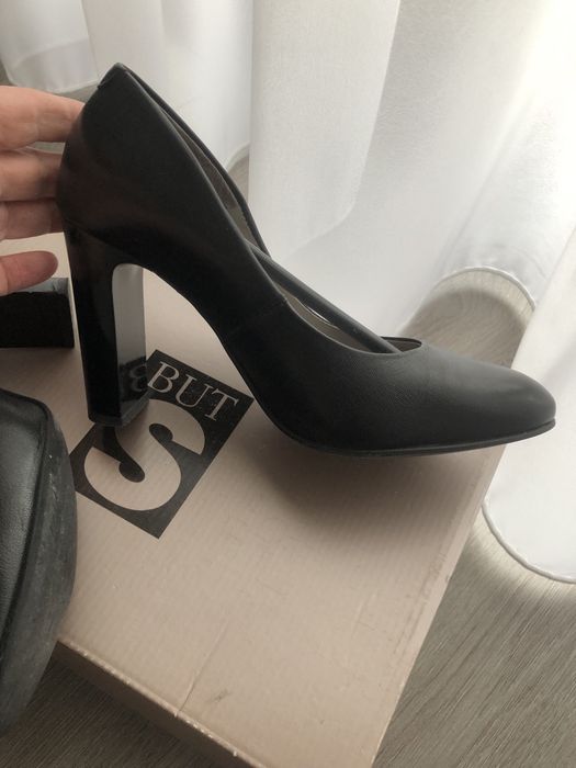 Pantofi din piele But,36.
