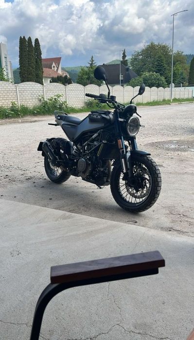 Husqvarna svartpilen 2022
