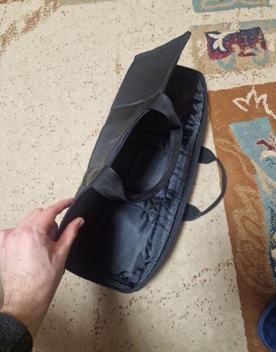 Husa Tascam TA-1VP!
Material textil impermeabil cu burete la mijloc!