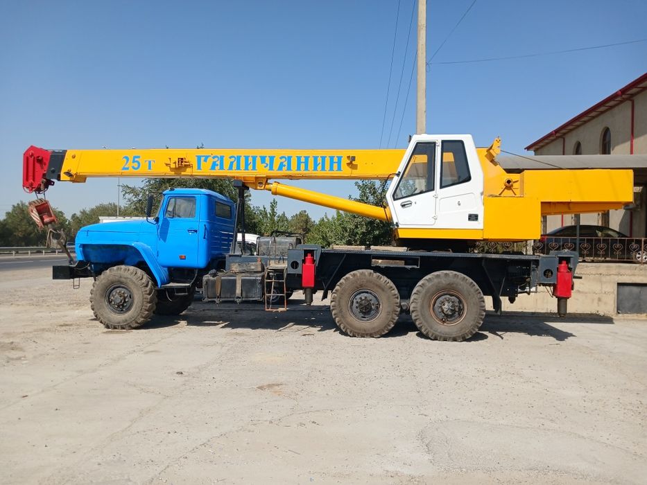 Продаётся. Автокран  Урал вездеход