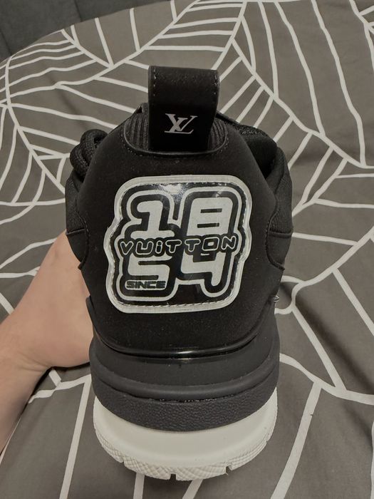 Adidasi LV Skates