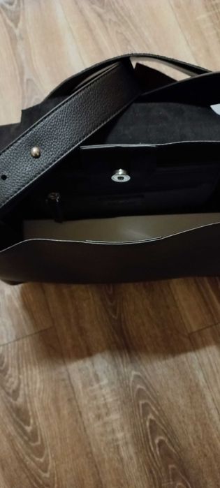 Дамска кожена чанта