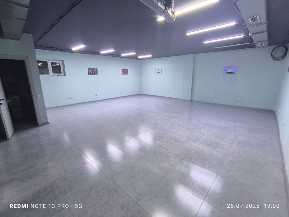 Сдам  цокольное помещение 65