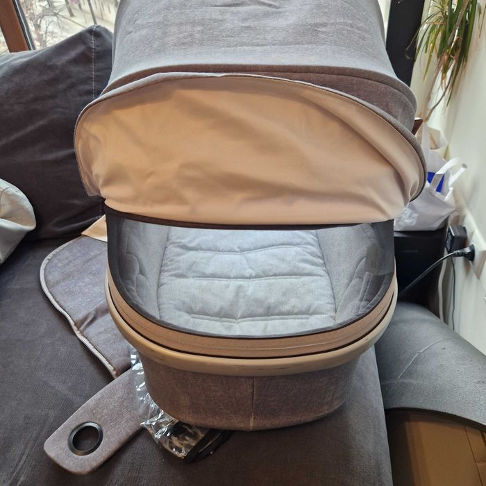 Кош за новородено Maxi Cosi Oria