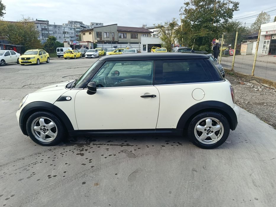 Vând Mini One 2008