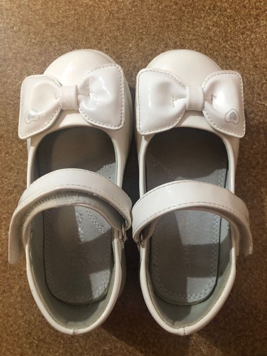 Обувки за момиче