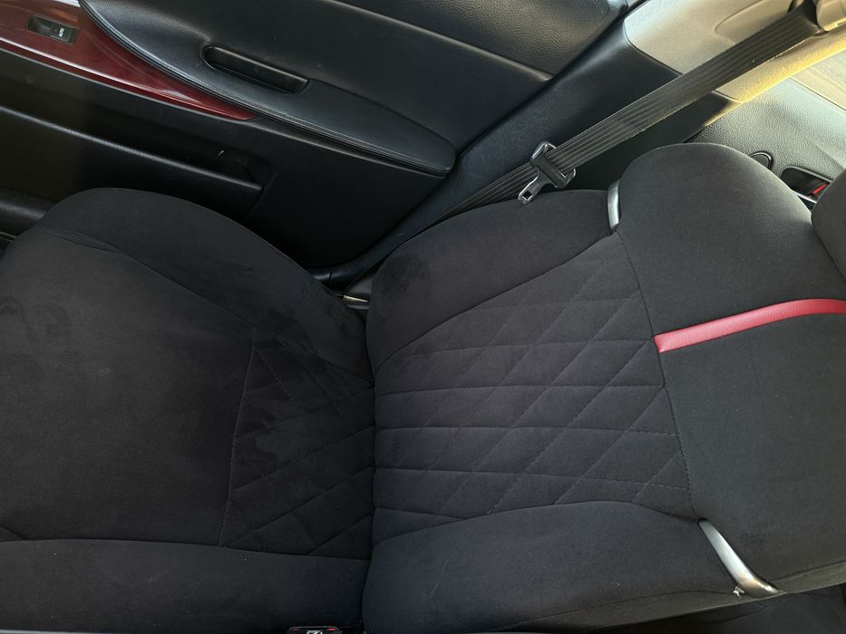 Продам чехлы сшытые на Lexus GS 190