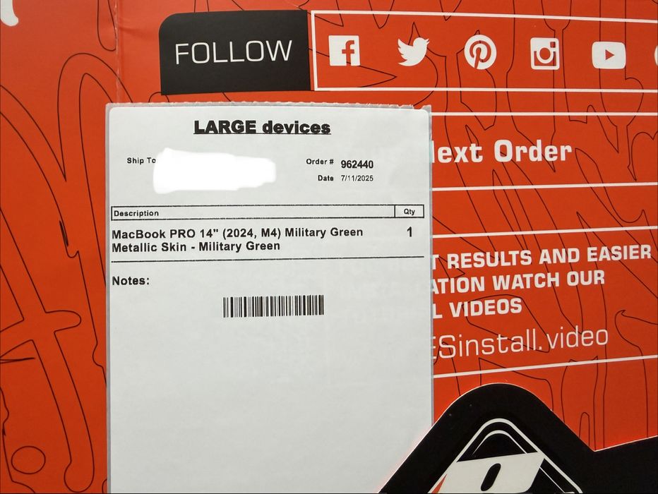 Skin - Colant - verde militar pentru Macbook 14inch (M4, M5)