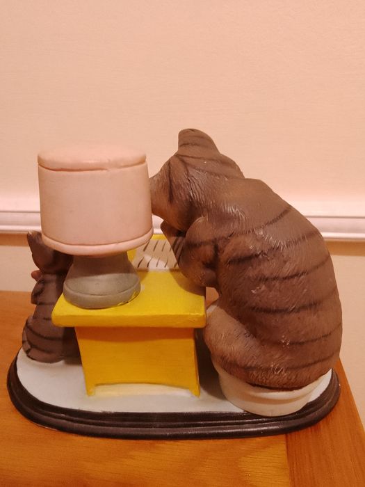 Две фигури "Зимна реколта" и "Котета"