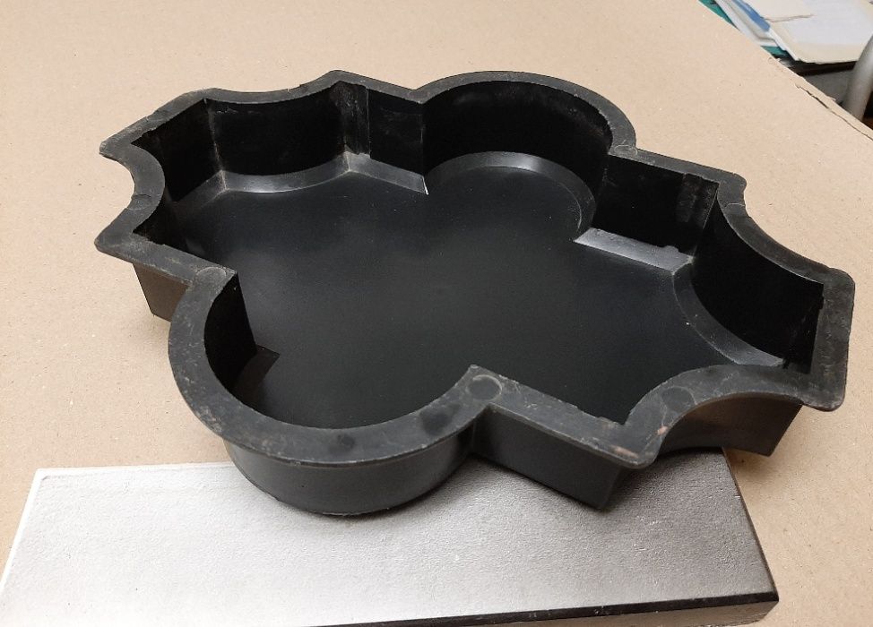 Калъпи за тротоарни плочки