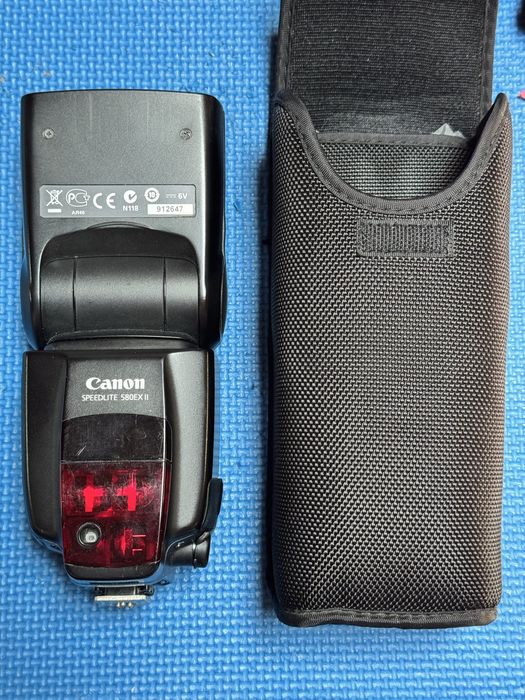 Aparat foto Canon 6D Mark II + blitz  (oferta)
