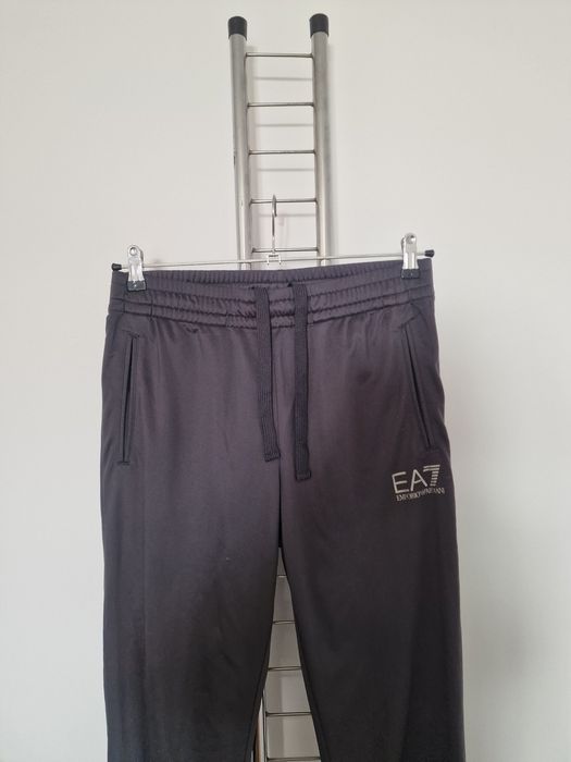 Страхотен мъжки екип ARMANI EXCHANGE размер М