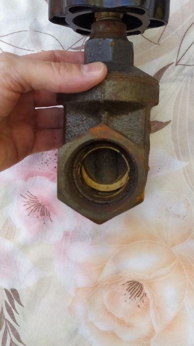 Спирателни кранове 1 ½"