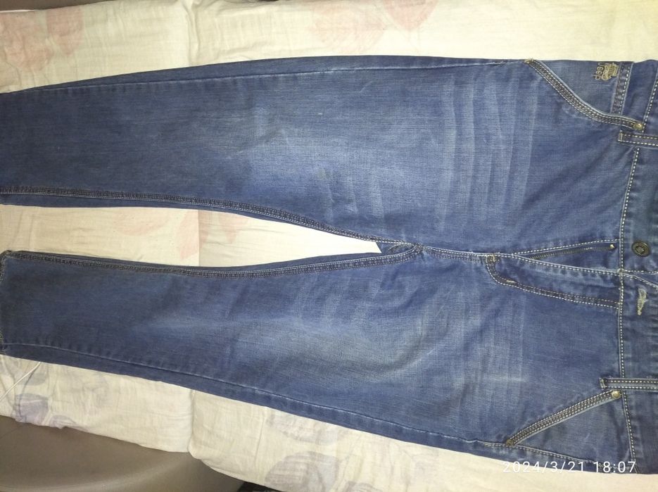 Продам джинсы свитер мужские