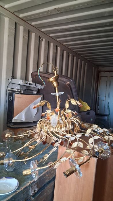 Люстра недорого продам