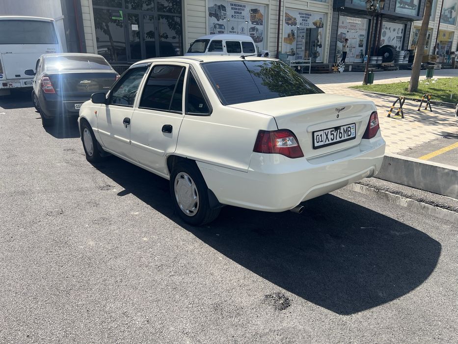 Nexiya 2 1,6 dons luyks bez konditsaner