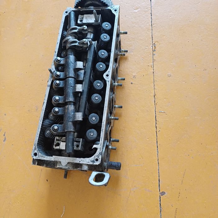 Продам запчасти на мазду