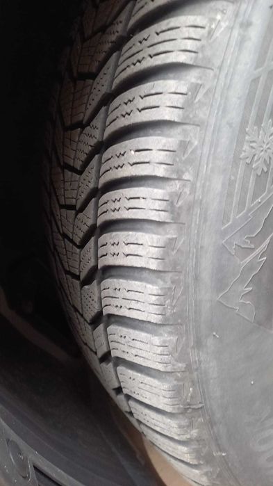 Vând jante cu anvelope de iarnă HANKOOK BMW X3